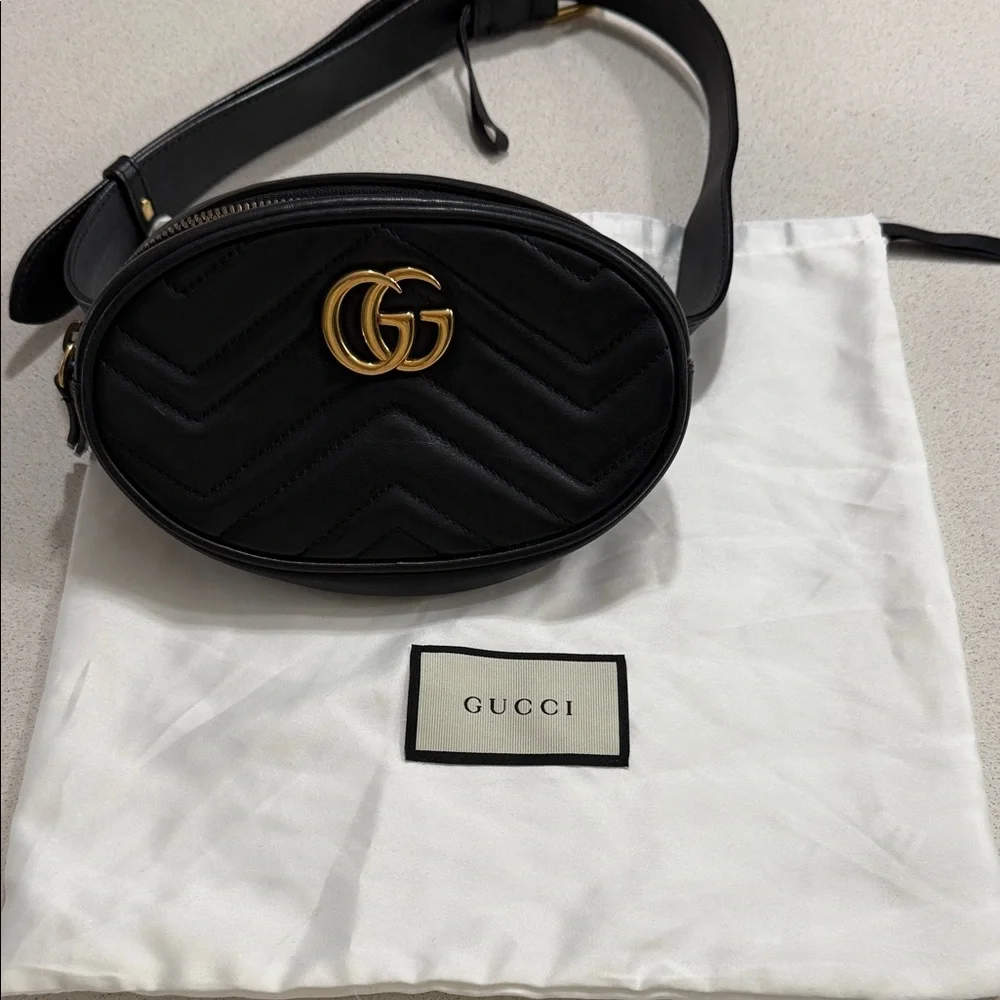 SOLD! Authentic Gucci Marmont Black Belt Bag - Picture 3 of 10
